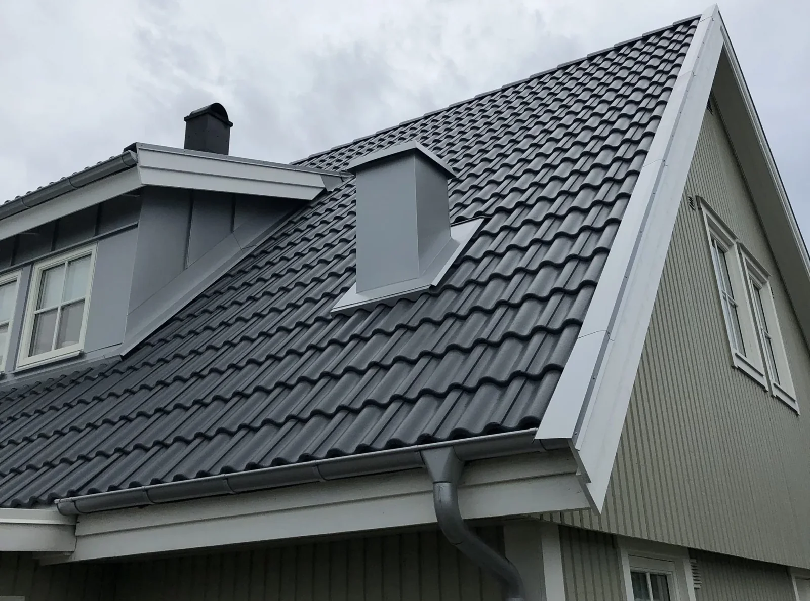 Tiled roof and dormer details